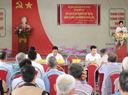 Tổ đại biểu số 7 tiếp xúc cử tri trước kỳ họp thứ Ba HĐND xã tại Nhà văn hoá thôn Thần Quy