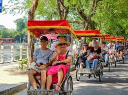 Hà Nội công bố 11 thủ tục hành chính lĩnh vực Du lịch theo Quyết định số 812/QĐ-TTPVHCC
