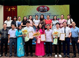 Hoài Đức kết nạp Đảng viên mới: Dấu ấn từ những hạt giống đỏ tại Trung tâm Giáo dục nghề nghiệp - Giáo dục thường xuyên Hoài Đức