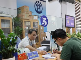 Chuẩn hóa đội ngũ cán bộ - “chìa khóa” nâng tầm cải cách hành chính ở Đông Ngạc