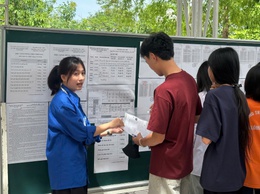 Ngày đầu kỳ thi tốt nghiệp Trung học phổ thông năm 2026: Phường Tây Mỗ đảm bảo trường thi an toàn, đồng hành cùng học sinh