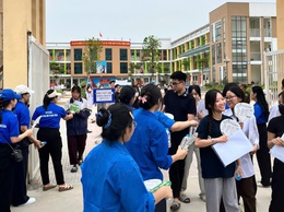 Ngày thi cuối cùng Kỳ thi tốt nghiệp THPT năm 2026 tại điểm thi trên địa bàn xã Phú Nghĩa diễn ra an toàn, nghiêm túc