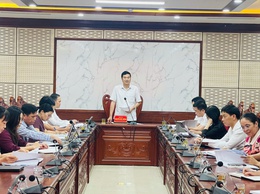 Đoàn Giám sát của Ban Thường vụ Đảng ủy xã làm việc với Đảng ủy UBND xã về kết quả công tác lãnh đạo, chỉ đạo, tổ chức thực hiện Nghị quyết số 57-NQ/TW của Bộ Chính trị