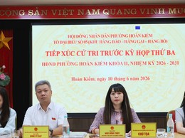 Đại biểu HĐND phường Hoàn Kiếm tiếp xúc cử tri trước Kỳ họp thường lệ giữa năm 2026