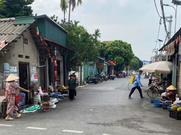 Xã Đan Phượng triển khai phun diệt ruồi và tổng vệ sinh, khử trùng, tiêu độc môi trường sau tiêm phòng đại trà đợt 1 năm 2026