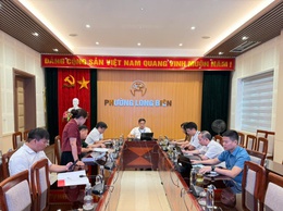 Phường Long Biên họp thảo luận dự thảo báo cáo Kinh tế, xã hội và điều hành ngân sách 6 tháng đầu năm