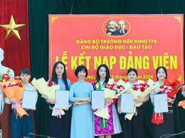 Chi bộ Phòng Giáo dục và Đào tạo Trường Hữu nghị T78 tổ chức Lễ kết nạp Đảng viên mới cho 07 học sinh ưu tú