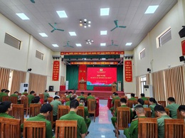 CÔNG AN XÃ HỒNG SƠN TỔ CHỨC HỘI NGHỊ SƠ KẾT PHONG TRÀO THI ĐUA BA NHẤT VÀ RA MẮT 05 MÔ HÌNH MỚI