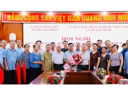 XÃ QUANG MINH CHUYỂN GIAO HỘI NGƯỜI CAO TUỔI VÀ HỘI CHỮ THẬP ĐỎ VỀ ỦY BAN MTTQ XÃ