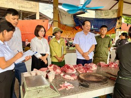 Trung tâm dịch vụ tổng hợp xã Ứng Thiên tăng cường tuyên truyền công tác quản lý giết mổ, kinh doanh sản phẩm động vật