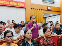 Đại biểu HĐND thành phố Hà Nội - Đơn vị bầu cử số 7 tiếp xúc cử tri trước kỳ họp
