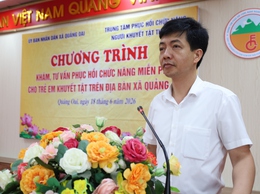 Quảng Oai: Khám, tư vấn phục hồi chức năng miễn phí cho trẻ em khuyết tật