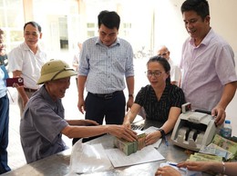 Hơn 10 tỷ đồng được chi trả cho các hộ dân liên quan đến Dự án Cụm công nghiệp Dương Liễu giai đoạn 2