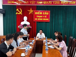 UBND xã Bình Minh tổ chức kiểm tra công vụ đột xuất tại Trạm Y tế xã và Trung tâm Dịch vụ tổng hợp xã