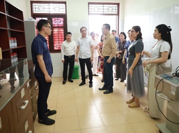 Bệnh viện Đa khoa Sơn Tây khảo sát, trao đổi nội dung hỗ trợ Trạm Y tế xã Minh Châu theo mô hình 3S