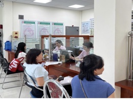 Phòng giao dịch NHCSXH Đông Anh giải ngân những khoản vay đầu tiên chương trình Nhà ở xã hội – Đồng hành cùng người dân hiện thực hóa giấc mơ an cư
