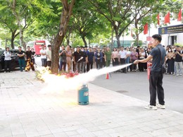 Trên 300 chủ cơ sở, hộ kinh doanh trên địa bàn phường Dương Nội được trang bị kiến thức phòng cháy chữa cháy và cứu nạn cứu hộ