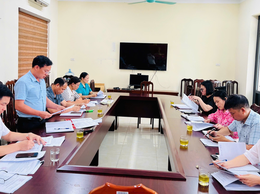 Chiều ngày 19/6 Ban Kinh tế - Ngân sách HÐND xã Hát Môn tổ chức hội nghị thẩm tra Tờ trình, Báo cáo, Để án, dự thảo Nghị quyết của UBND xã thuộc linh vực kinh tế, ngân sách trình tại kỳ hop thứ Ba HĐND xã khóa XXIV, nhiệm