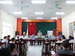 UBND xã Phú Nghĩa đối thoại với các hộ gia đình trên địa bàn thôn Đồi 1, Đồi 2 về Dự thảo phương án bồi thường, hỗ trợ và tái định cư thực hiện Dự án cải tạo, nâng cấp Quốc lộ 6 đoạn Ba La – Xuân Mai
