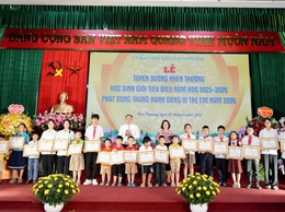 Lễ tuyên dương, khen thưởng học sinh giỏi tiêu biểu năm học 2025 – 2026 và Phát động Tháng hành động vì trẻ em năm 2026.