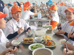 Xã Đan Phượng quan tâm chăm lo thiết thực cho người lao động