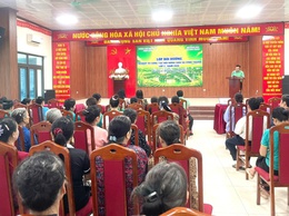 Gần 200 hội viên nông dân xã Vĩnh Thanh tham gia tập huấn an toàn thực phẩm
