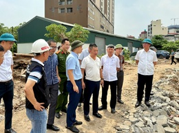 Lãnh đạo phường kiểm tra tiến độ dự án trạm bơm phú thượng, yêu cầu đẩy nhanh tiến độ thi công, đưa 02 máy bơm vào vận hành trước ngày 15/6