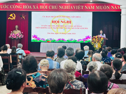 Phường Yên Hòa tuyên truyền kỹ năng an toàn trên không gian mạng cho người cao tuổi