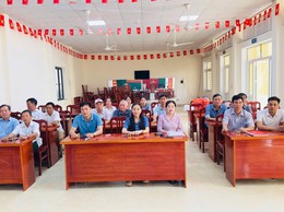 CHI BỘ 6 CỘNG HÒA TỔ CHỨC LỄ KẾT NẠP ĐẢNG VIÊN MỚI