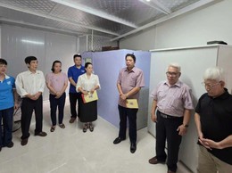 PHƯỜNG VĂN MIẾU - QUỐC TỬ GIÁM TRAO TẶNG NHÀ ĐẠI ĐOÀN KẾT CHO HỘ GIA ĐÌNH CÓ HOÀN CẢNH KHÓ KHĂN