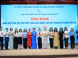 HỘI LHPN HÀ NỘI TỔ CHỨC TỌA ĐÀM “VUN ĐẮP GIÁ TRỊ TỐT ĐẸP CỦA GIA ĐÌNH THỦ ĐÔ TRONG KỶ NGUYÊN SỐ” TẠI XÃ THƯ LÂM