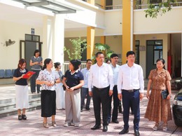 KHẢO SÁT TRIỂN KHAI MÔ HÌNH CƠ SỞ CHĂM SÓC SỨC KHOẺ BAN NGÀY CHO NGƯỜI CAO TUỔI TRÊN ĐỊA BÀN XÃ QUỐC OAI