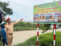 Công an xã Liên Minh chung tay đẩy lùi đuối nước