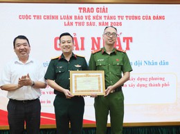 Phường Hoàn Kiếm trao giải Cuộc thi chính luận về bảo vệ nền tảng tư tưởng của Đảng năm 2026