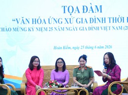 Phụ nữ Hoàn Kiếm nâng cao văn hóa ứng xử gia đình trong thời đại số