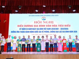 Phường Cầu Giấy biểu dương các gia đình văn hóa tiêu biểu, lan tỏa những giá trị tốt đẹp của gia đình Việt Nam