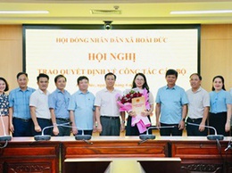 Thường trực HĐND xã tổ chức hội nghị công bố Nghị quyết về công tác cán bộ