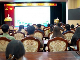Hoài Đức tổ chức truyền thông, hướng dẫn nhận biết các yếu tố có hại trong môi trường lao động và biện pháp phòng chống