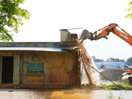 XÃ TRUNG GIÃ RA QUÂN CƯỠNG CHẾ CÁC CÔNG TRÌNH VI PHẠM ĐẤT ĐAI TRÊN ĐỊA BÀN