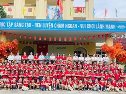Trường Mầm non Tiên Phong tổ chức cho trẻ 5 tuổi tham quan Trường Tiểu học Tiên Phong