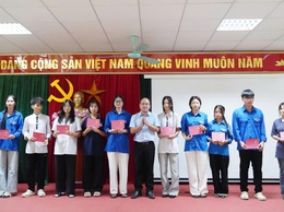 Bế giảng lớp Bồi dưỡng nhận thức về Đảng cho học sinh THPT năm 2026