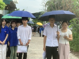Chấm bài thi vào lớp 10 tại Hà Nội:
Bảo đảm quyền lợi và công bằng cho thí sinh