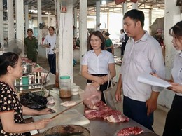 TRUNG TÂM DỊCH VỤ TỔNG HƠP XÃ ỨNG THIÊN TĂNG CƯƠNG TUYÊN TRUYỀN CÔNG TÁC QUẢN LÝ GIẾT MỔ, KINH DOANH SẢN PHẨM ĐỘNG VẬT