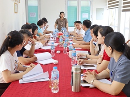 Ban Văn hóa – Xã hội HĐND phường Tùng Thiện giám sát việc thực hiện Nghị quyết số 57-NQ/TW trong lĩnh vực y tế