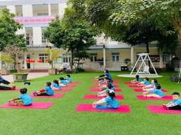 TRƯỜNG MẦM NON LĨNH NAM TỔ CHỨC HOẠT ĐỘNG YOGA NHẰM PHÁT TRIỂN TOÀN DIỆN CHO TRẺ