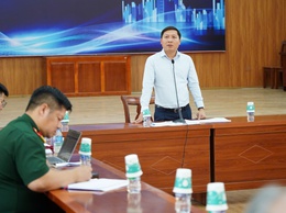 Đồng chí Bí thư Đảng ủy – Chủ tịch HĐND xã Nguyễn Thanh Liêm làm việc với các thôn Chi Đông về công tác sắp xếp các thôn