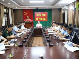 UBND xã Phú Cát tổ chức hội nghị xem xét các báo cáo, tờ trình trình kỳ họp thứ Ba HĐND xã khóa XXI