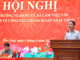 BAN THƯỜNG VỤ ĐẢNG ỦY XÃ LÀM VIỆC VỚI CÁC CHI BỘ THÔN VỀ CÔNG TÁC CHUẨN BỊ SÁP NHẬP, ĐỔI TÊN THÔN
