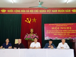 Phó Bí thư Thường trực Đảng ủy phường Chương Mỹ -  Vũ Ngọc Hòa cùng Tổ đại biểu số 2 HĐND phường tiếp xúc cử tri trước kỳ họp thường lệ giữa năm 2026