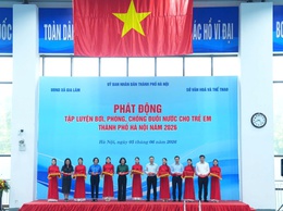 Hà Nội phát động toàn dân tập luyện môn bơi, phòng chống đuối nước cho trẻ em năm 2026 và khai trương bể bơi Cổ Bi